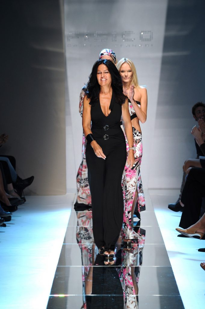 FISICO CRISTINA FERRARI SPRING SUMMER 2011